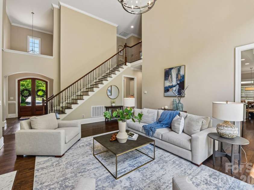 209 Glenmoor Drive, Waxhaw, NC 28173.  MLS# CAR4371212, YatesRealty ID 19678. 
