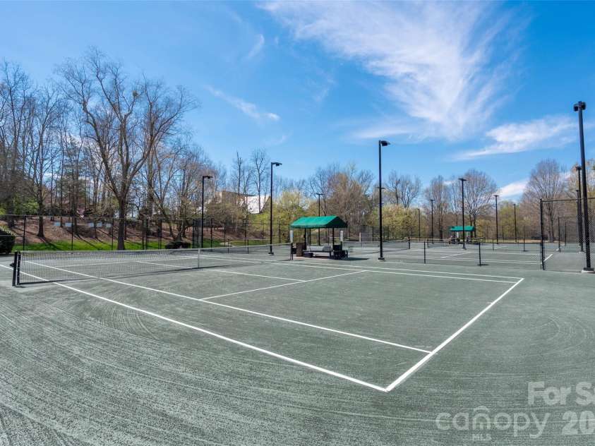 209 Glenmoor Drive, Waxhaw, NC 28173.  MLS# CAR4371212, YatesRealty ID 19678. 