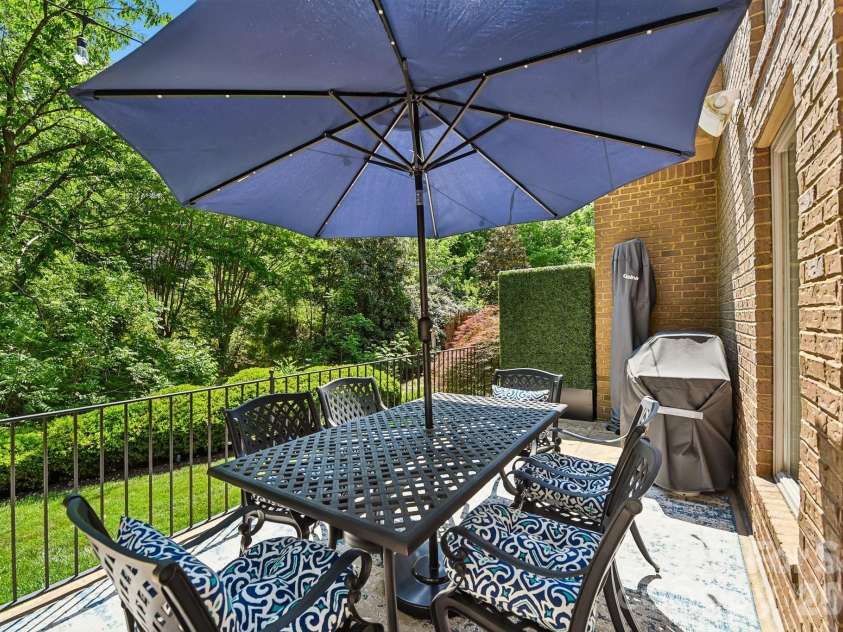 209 Glenmoor Drive, Waxhaw, NC 28173.  MLS# CAR4371212, YatesRealty ID 19678. 