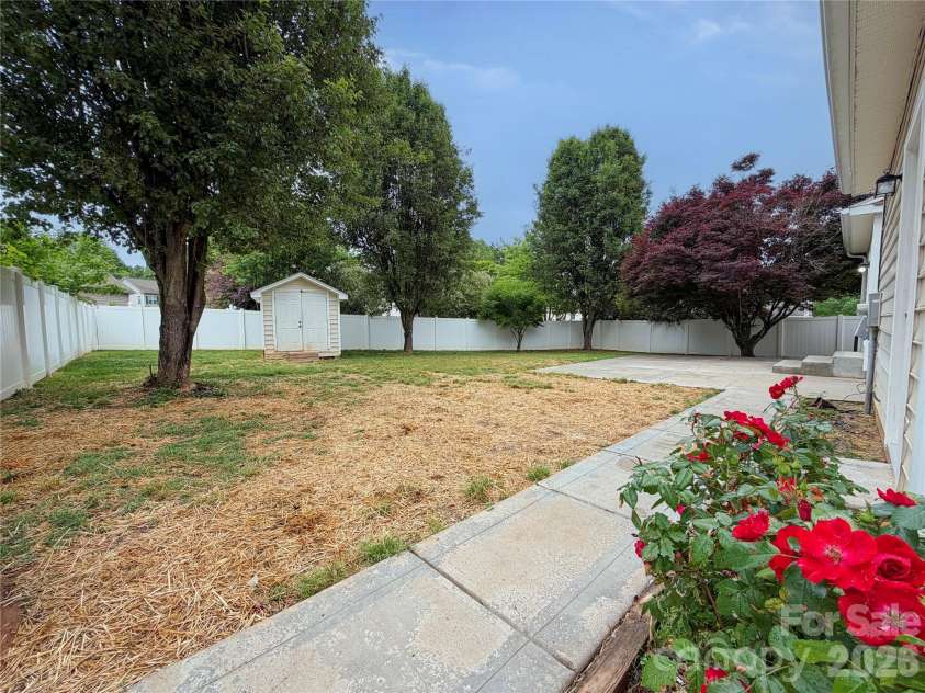 149 Red Tip Lane, Mooresville, NC 28117.  MLS# CAR4371821, YatesRealty ID 19679. 