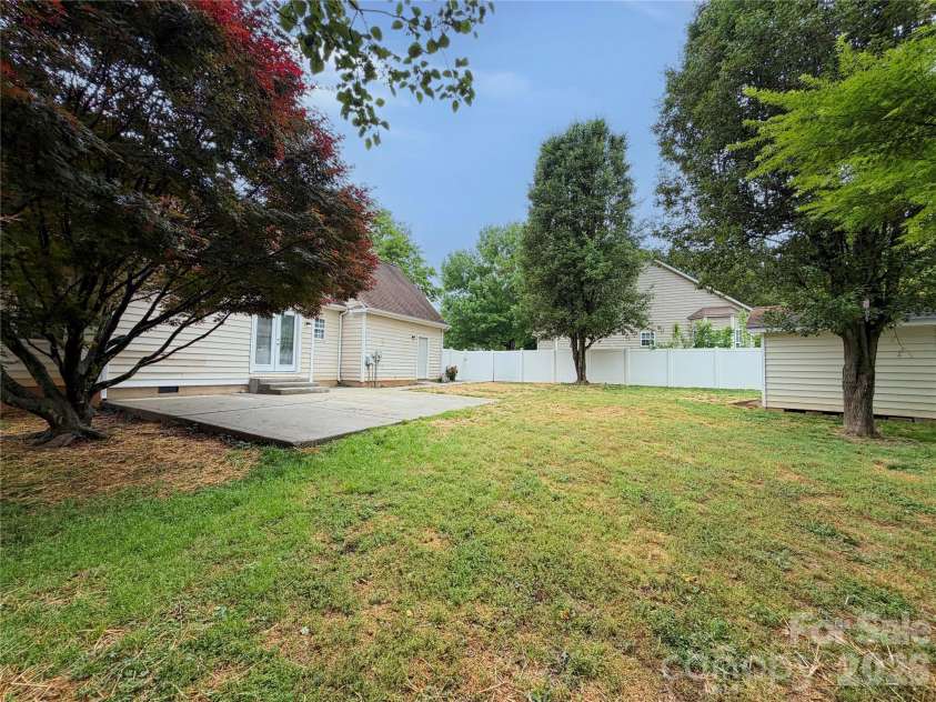 149 Red Tip Lane, Mooresville, NC 28117.  MLS# CAR4371821, YatesRealty ID 19679. 