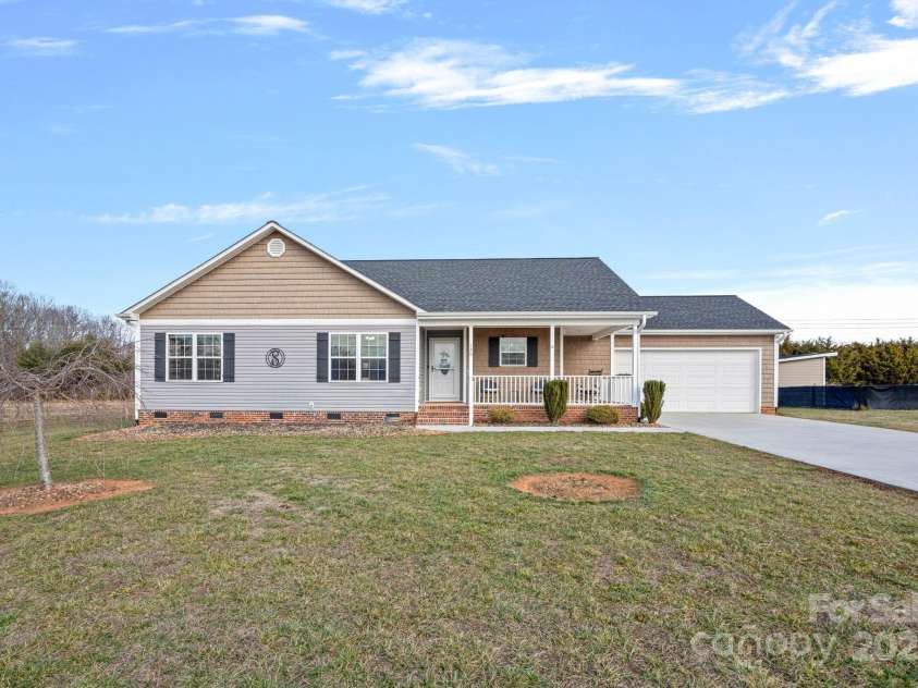 130 Portman Lane, Statesville, NC 28625.  MLS# CAR4217577, YatesRealty ID 1968. 