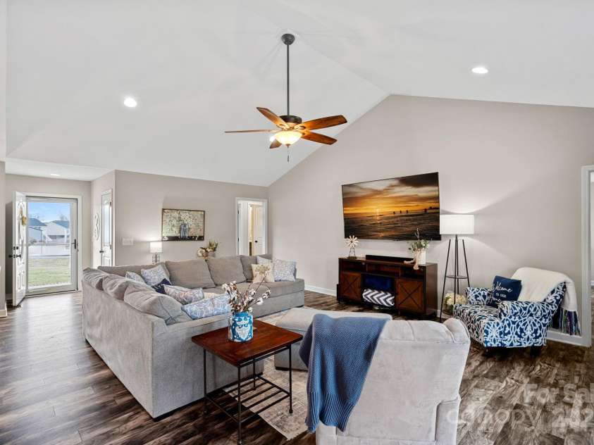 130 Portman Lane, Statesville, NC 28625.  MLS# CAR4217577, YatesRealty ID 1968. 