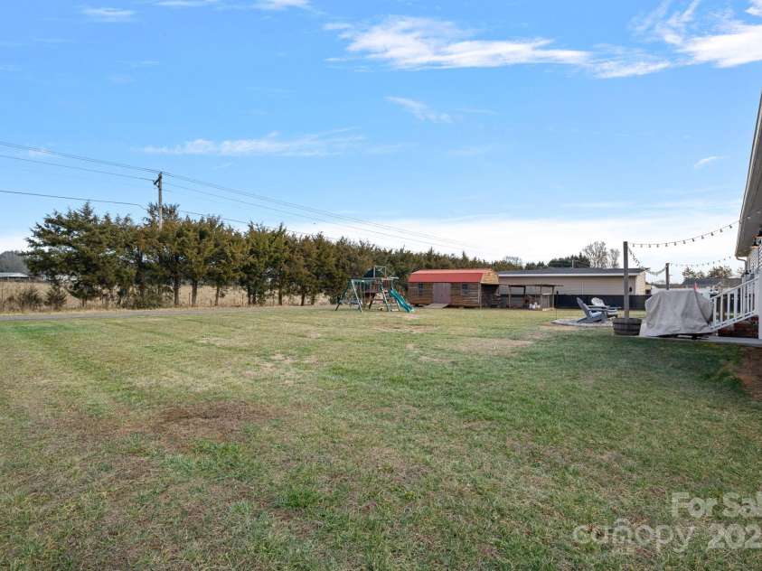 130 Portman Lane, Statesville, NC 28625.  MLS# CAR4217577, YatesRealty ID 1968. 