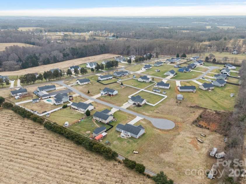 130 Portman Lane, Statesville, NC 28625.  MLS# CAR4217577, YatesRealty ID 1968. 