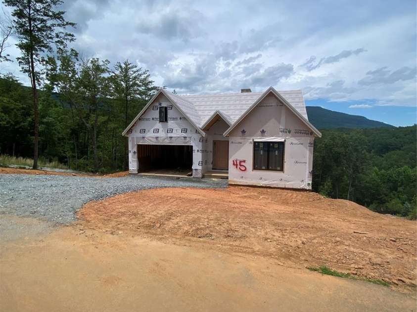 2 Jackson Ridge Lane, Mill Spring, NC 28756.  MLS# CAR4256408, YatesRealty ID 1968. June 2026