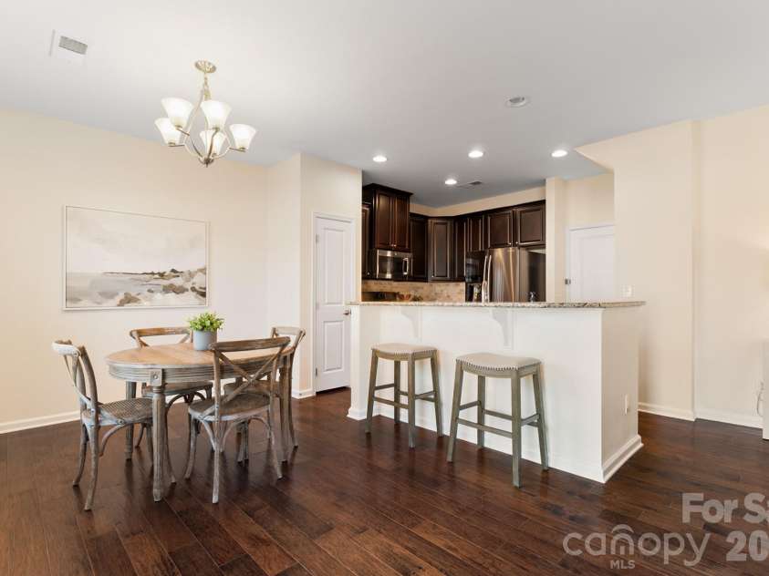 3525 Hornets Nest Way, Charlotte, NC 28208.  MLS# CAR4334370, YatesRealty ID 1968. 