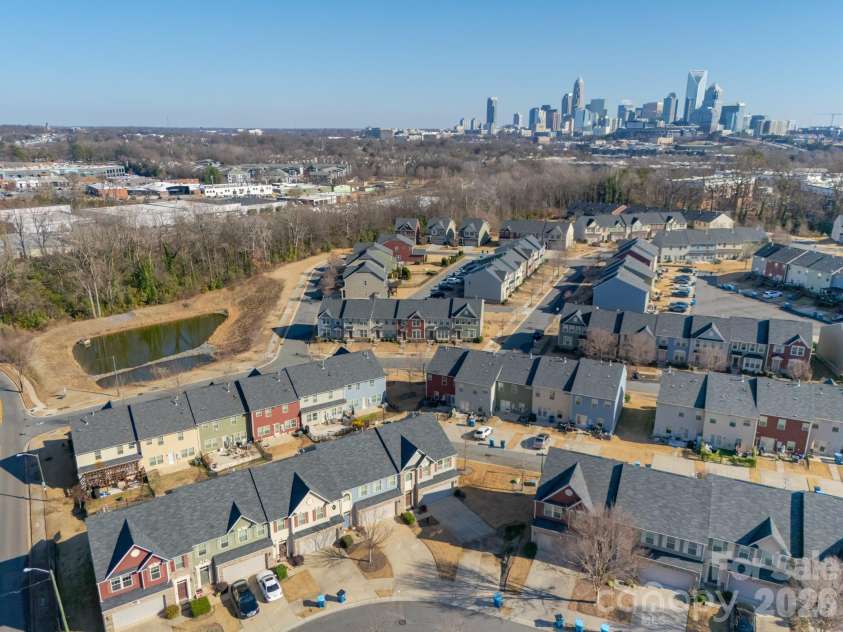 3525 Hornets Nest Way, Charlotte, NC 28208.  MLS# CAR4334370, YatesRealty ID 1968. 