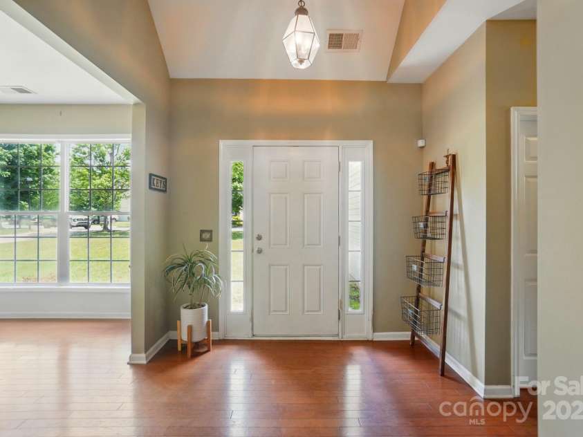 14402 Asheton Creek Drive, Charlotte, NC 28273.  MLS# CAR4254873, YatesRealty ID 19680. 