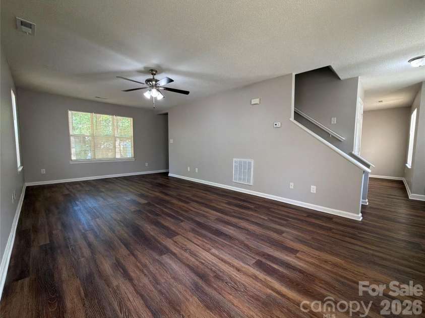 6017 Black Bear Court, Charlotte, NC 28214.  MLS# CAR4371851, YatesRealty ID 19680. 
