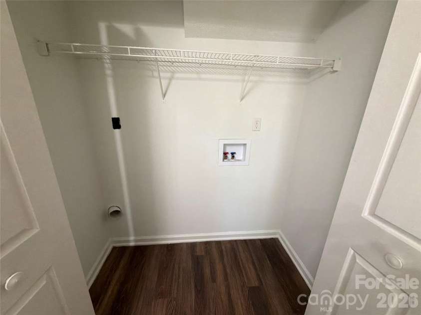 6017 Black Bear Court, Charlotte, NC 28214.  MLS# CAR4371851, YatesRealty ID 19680. 