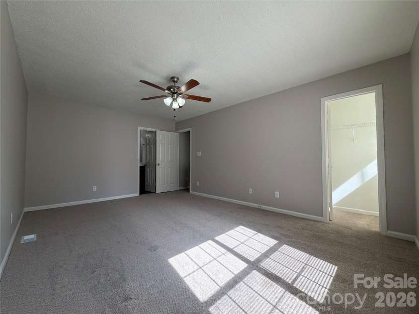 6017 Black Bear Court, Charlotte, NC 28214.  MLS# CAR4371851, YatesRealty ID 19680. 