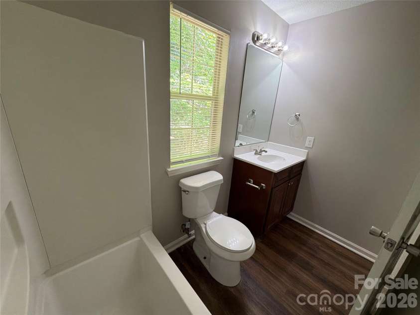 6017 Black Bear Court, Charlotte, NC 28214.  MLS# CAR4371851, YatesRealty ID 19680. 