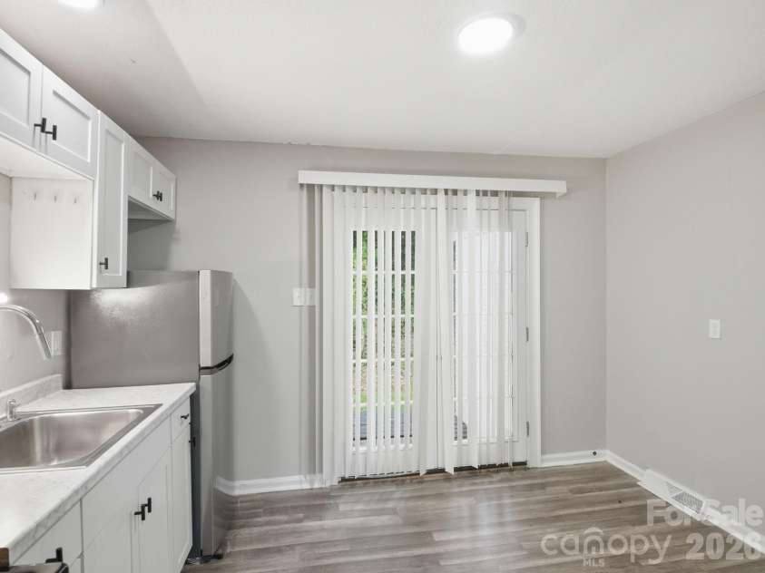 306 Jackson Street, Salisbury, NC 28144.  MLS# CAR4379894, YatesRealty ID 19683. 