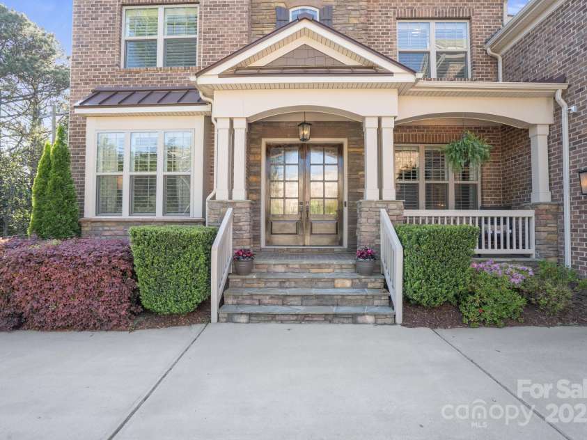 7944 Park Road, Charlotte, NC 28210.  MLS# CAR4243475, YatesRealty ID 19683. 
