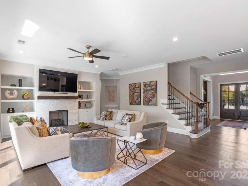 7944 Park Road, Charlotte, NC 28210.  MLS# CAR4243475, YatesRealty ID 19683. 