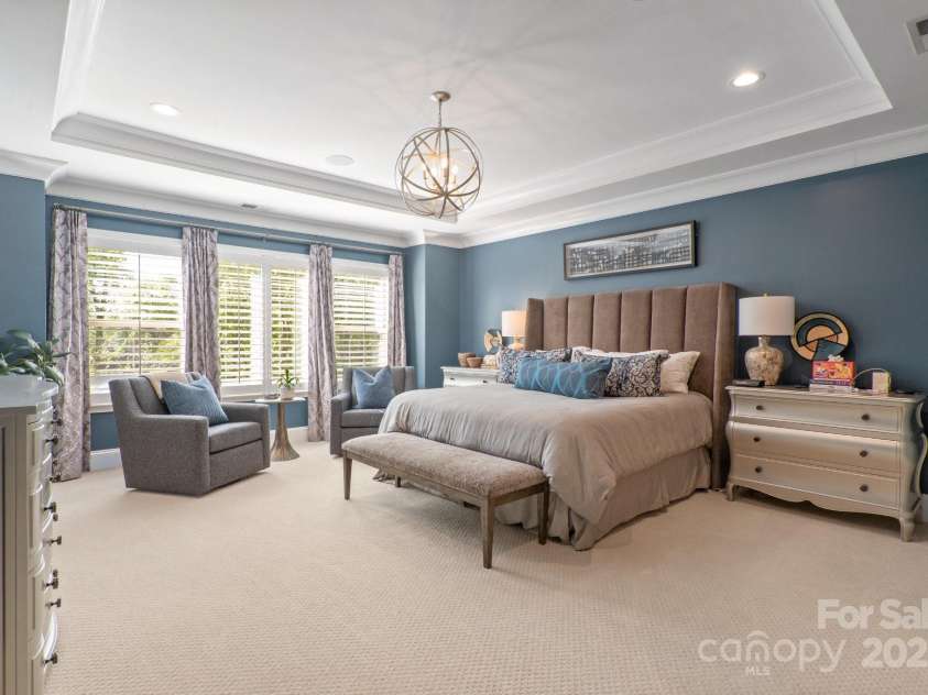 7944 Park Road, Charlotte, NC 28210.  MLS# CAR4243475, YatesRealty ID 19683. 