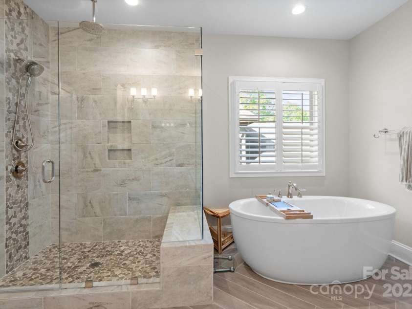 7944 Park Road, Charlotte, NC 28210.  MLS# CAR4243475, YatesRealty ID 19683. 