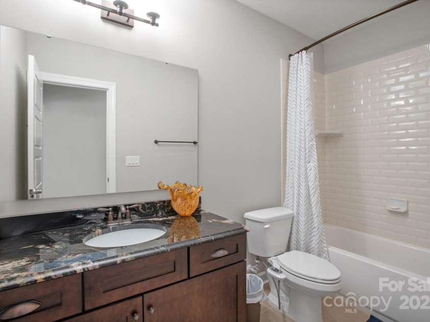 7944 Park Road, Charlotte, NC 28210.  MLS# CAR4243475, YatesRealty ID 19683. 