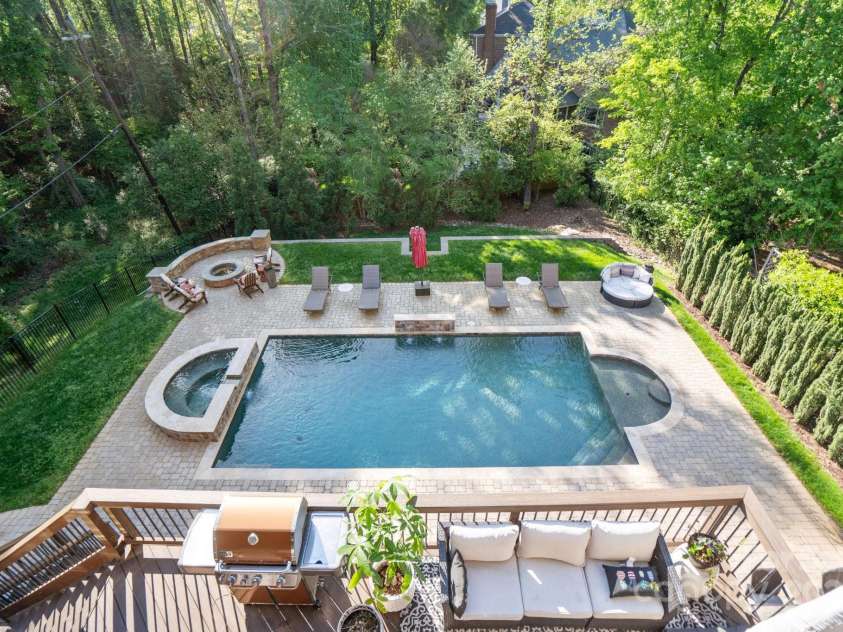 7944 Park Road, Charlotte, NC 28210.  MLS# CAR4243475, YatesRealty ID 19683. 