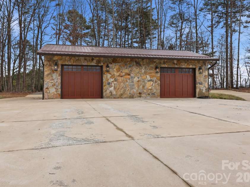 2255 Mount Olive Church Road, Newton, NC 28658.  MLS# CAR4352999, YatesRealty ID 19684. 