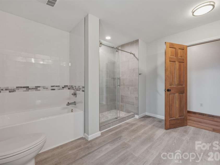 2255 Mount Olive Church Road, Newton, NC 28658.  MLS# CAR4352999, YatesRealty ID 19684. 