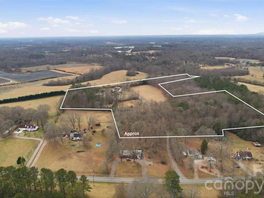2255 Mount Olive Church Road, Newton, NC 28658.  MLS# CAR4352999, YatesRealty ID 19684. 