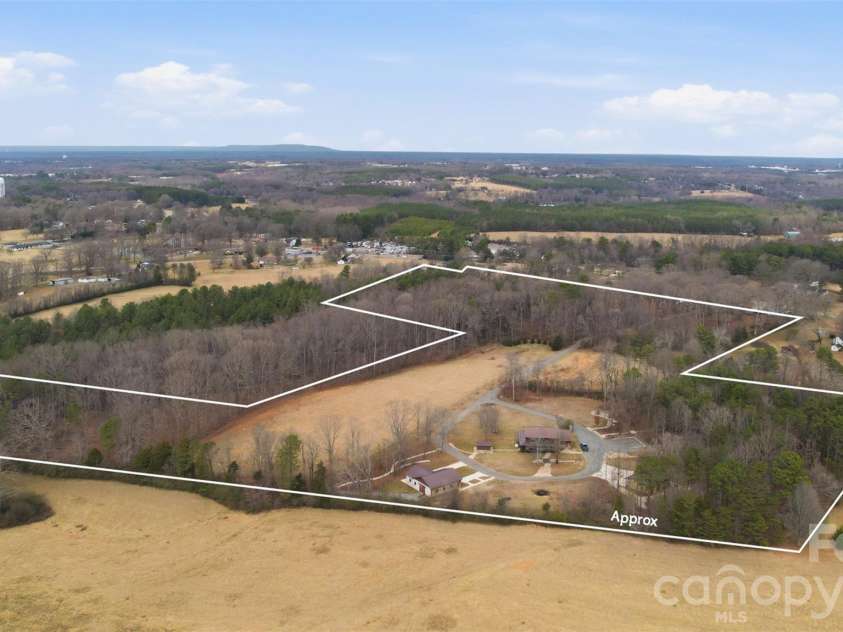 2255 Mount Olive Church Road, Newton, NC 28658.  MLS# CAR4352999, YatesRealty ID 19684. 