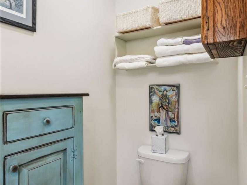 256 West Ridge Drive, Burnsville, NC 28714.  MLS# CAR4259013, YatesRealty ID 19685. 