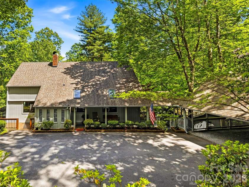 33 Southerland Road, Pisgah Forest, NC 28768.  MLS# CAR4376172, YatesRealty ID 19685. 