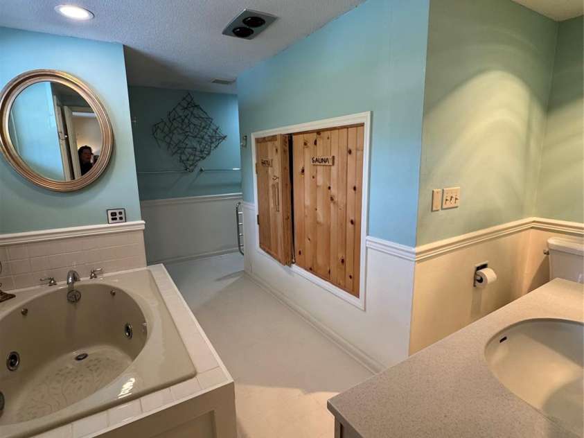 12 Laurelwood Lane, Newland, NC 28657.  MLS# CAR4370487, YatesRealty ID 19686. 