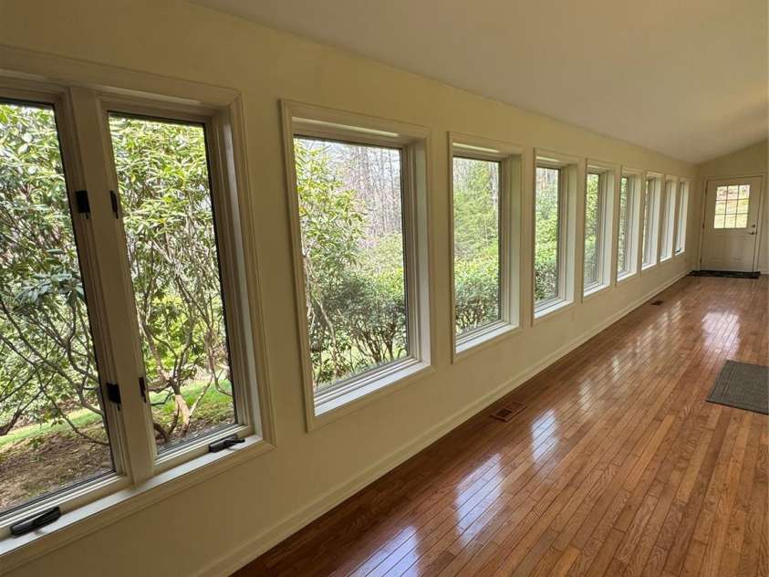 12 Laurelwood Lane, Newland, NC 28657.  MLS# CAR4370487, YatesRealty ID 19686. 