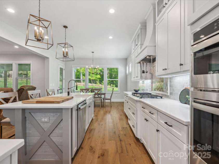 811 Penny Royal Avenue, Fort Mill, SC 29715.  MLS# CAR4245584, YatesRealty ID 19687. 