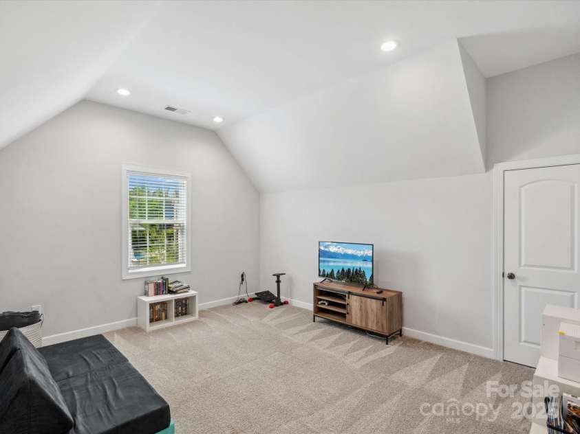 811 Penny Royal Avenue, Fort Mill, SC 29715.  MLS# CAR4245584, YatesRealty ID 19687. 