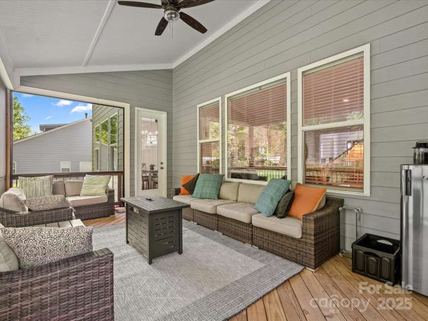 811 Penny Royal Avenue, Fort Mill, SC 29715.  MLS# CAR4245584, YatesRealty ID 19687. 