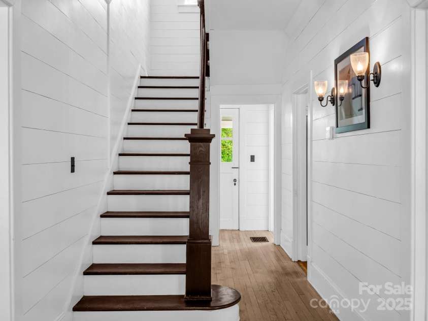 201 6th Street, Rutherfordton, NC 28139.  MLS# CAR4245347, YatesRealty ID 19688. 