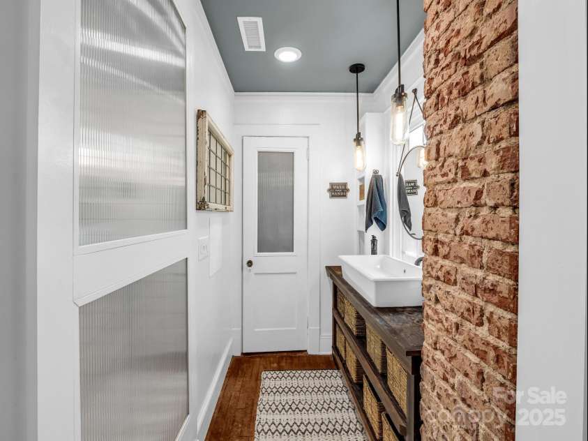 201 6th Street, Rutherfordton, NC 28139.  MLS# CAR4245347, YatesRealty ID 19688. 