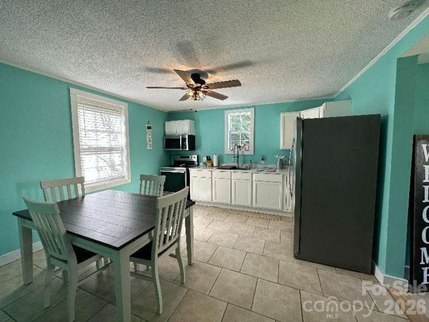 48 Circle Lane, Marion, NC 28752.  MLS# CAR4350389, YatesRealty ID 19689. 