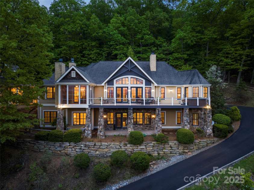 714 Wickhams Fancy Drive, Biltmore Lake, NC 28715.  MLS# CAR4254171, YatesRealty ID 19689. 