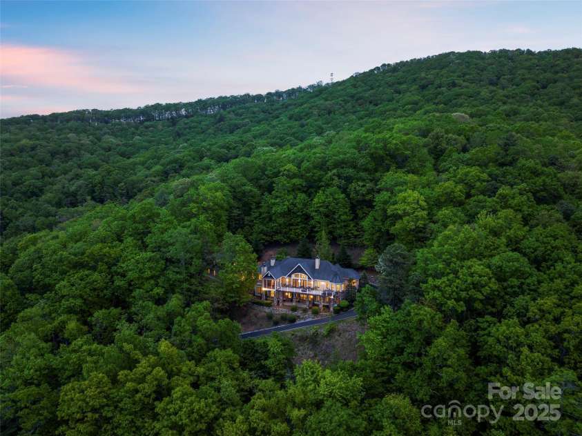 714 Wickhams Fancy Drive, Biltmore Lake, NC 28715.  MLS# CAR4254171, YatesRealty ID 19689. 