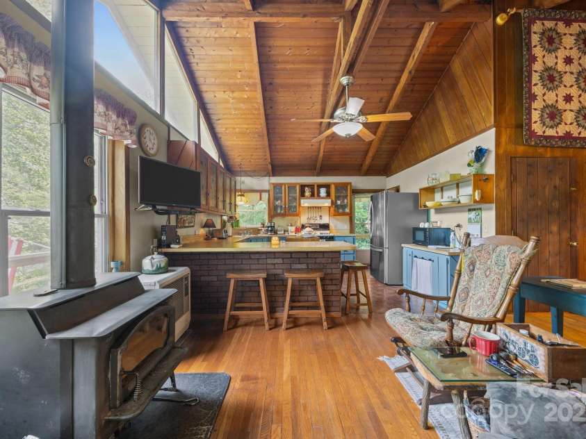 13884 Cruso Road, Canton, NC 28716.  MLS# CAR4270300, YatesRealty ID 19691. 