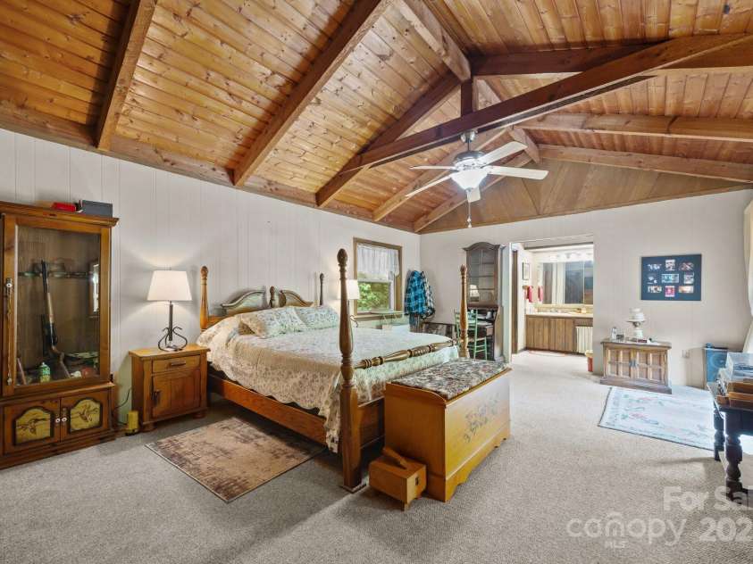 13884 Cruso Road, Canton, NC 28716.  MLS# CAR4270300, YatesRealty ID 19691. 