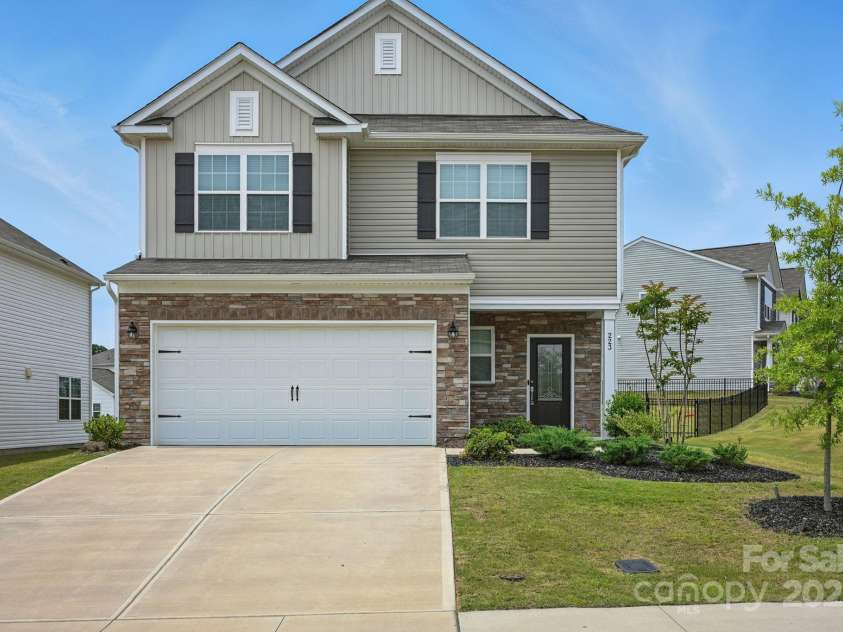 223 Haddonsfield Drive, Mooresville, NC 28115.  MLS# CAR4267680, YatesRealty ID 19693. 