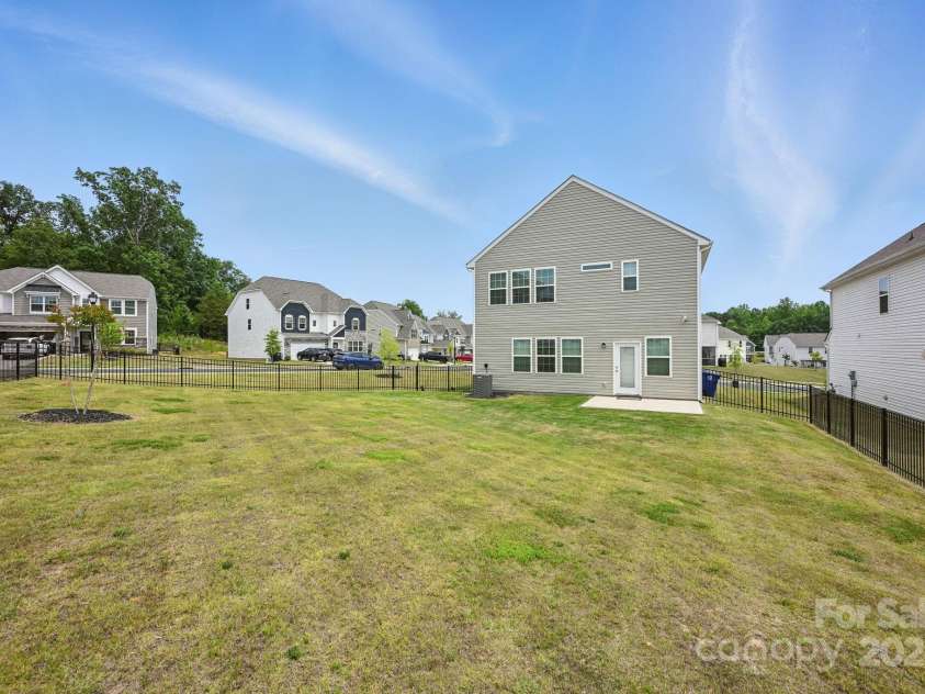223 Haddonsfield Drive, Mooresville, NC 28115.  MLS# CAR4267680, YatesRealty ID 19693. 