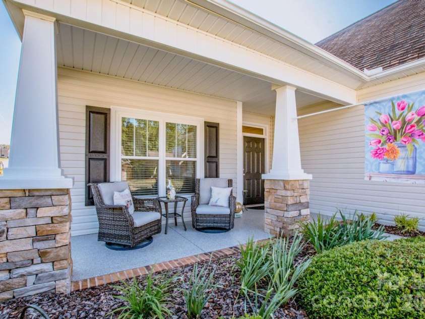 604 Cordova Court, Salisbury, NC 28146.  MLS# CAR4378039, YatesRealty ID 19696. 