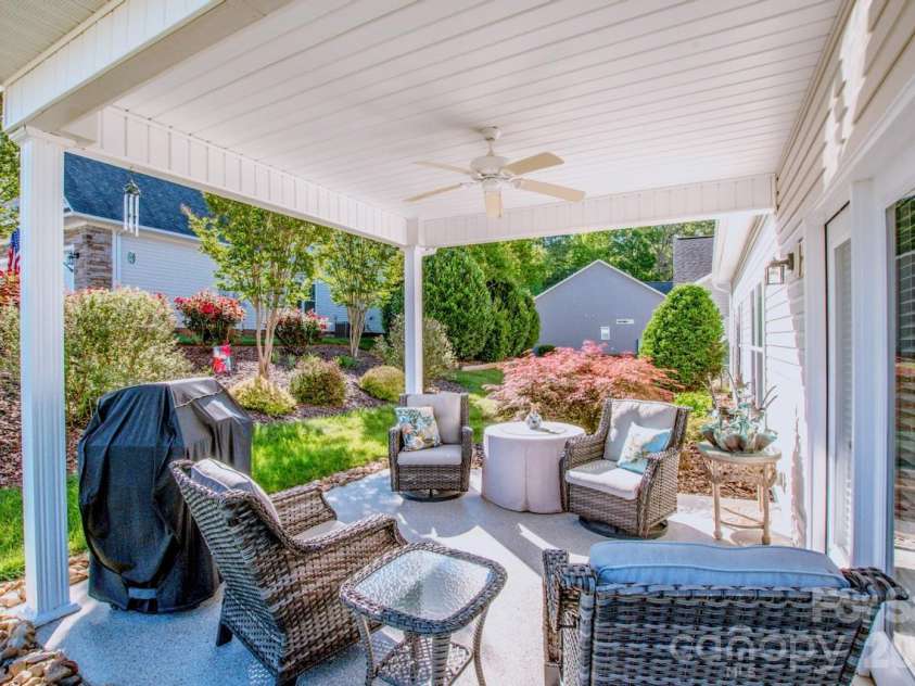 604 Cordova Court, Salisbury, NC 28146.  MLS# CAR4378039, YatesRealty ID 19696. 