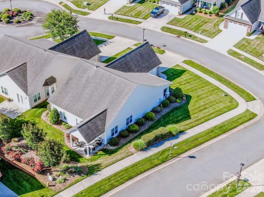 604 Cordova Court, Salisbury, NC 28146.  MLS# CAR4378039, YatesRealty ID 19696. 