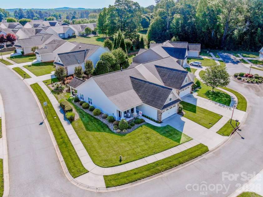 604 Cordova Court, Salisbury, NC 28146.  MLS# CAR4378039, YatesRealty ID 19696. 
