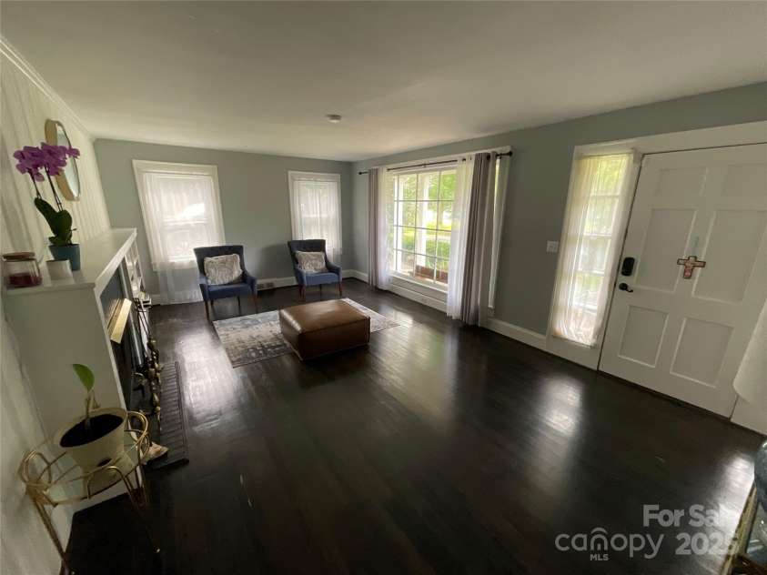 621 Craige Street, Salisbury, NC 28144.  MLS# CAR4271247, YatesRealty ID 19696. 