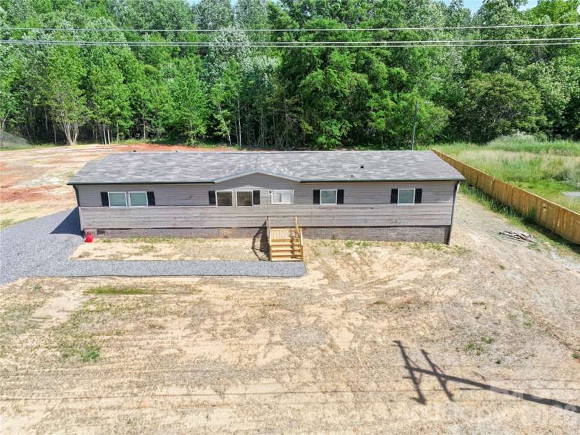 6280 Old US 70 Highway, Cleveland, NC 27013.  MLS# CAR4378751, YatesRealty ID 19698. 
